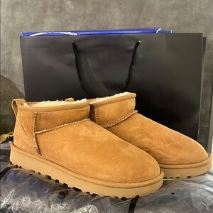 Authentic UGG Ultra Mini Boot Chestnut size 6